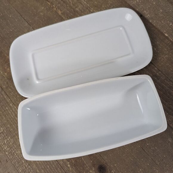 Vintage Christmas dishes, Ancam Poinsettia pattern butter dish with lid - Picture 3 of 7